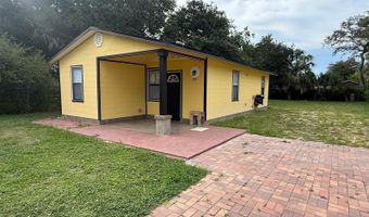 305 ARMOUR Ave, Auburndale, FL 33823