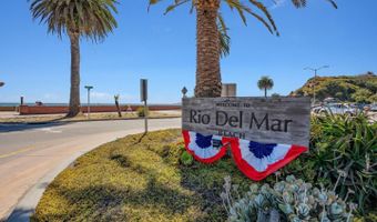 320 Cliff Dr, Aptos, CA 95003