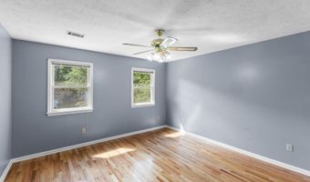 404 Woodvale Ln, Aiken, SC 29801
