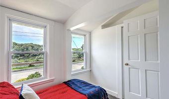 59 Booth Ave, East Providence, RI 02915