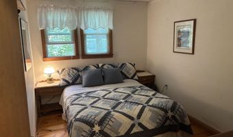 95 Sunset Shore Dr, Alton, NH 03810