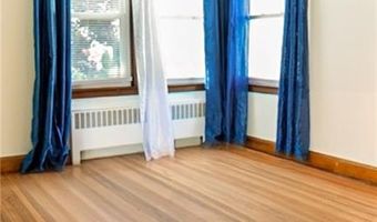 95 Elwyn St, Cranston, RI 02920