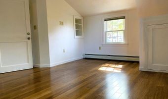 17 US Route One, Falmouth, ME 04105