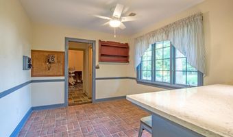 647 MCCAULEY POND Rd, Harrington, DE 19952