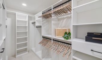 61-284 Kamehameha Hwy, Haleiwa, HI 96712