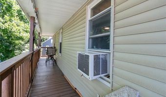 43 Pearl St, Lincoln, RI 02838