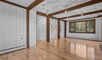 477 Hope Furnace Rd, Coventry, RI 02831