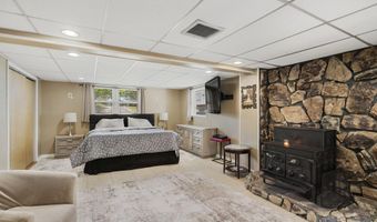570 Forest Hills Pkwy, Bayville, NJ 08721