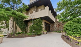 2 Falkenstein Dr 10, Alloway, NJ 07462