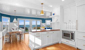 71 Sunset Ln, Barnstable, MA 02630