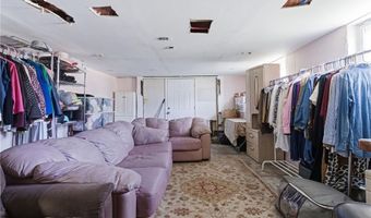 4 Rosemont Ave, Johnston, RI 02919