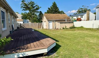 1137 Pacific Ave, Beachwood, NJ 08722