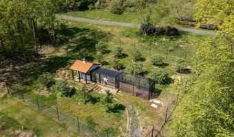 4 Sunrise Ln, Bridgewater, CT 06752
