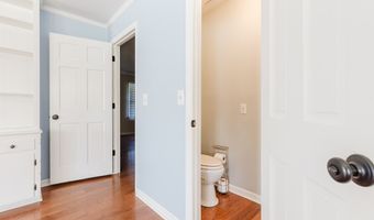 226 Edgewood Dr, Americus, GA 31709