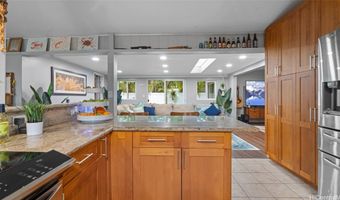 915 Mokapu Blvd, Kailua, HI 96734