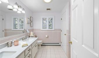 8 Princess Pine Rd, Lincoln, RI 02865