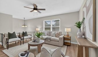930 Bellestri Dr, Ballwin, MO 63021