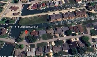 144 Channelsyde, Algonac, MI 48001
