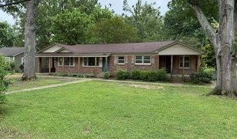 208 East St, Batesville, MS 38606