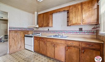 218 Pineview Dr, Albany, KY 42602