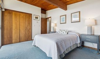 240 Black Point Rd, Alton, NH 03810