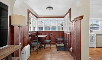 237 B St, Ashland, OR 97520