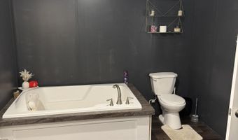 631 Shahan Ln, Birchwood, TN 37308