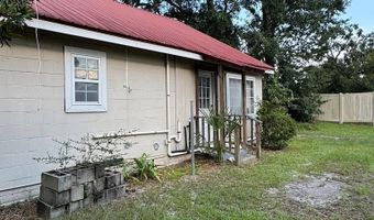 198 Holmesville Ave, Baxley, GA 31515