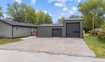 1105 Pearl St, Austin, IN 47102