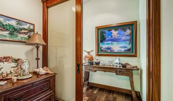 59-502 Kamehameha Hwy B, Haleiwa, HI 96712