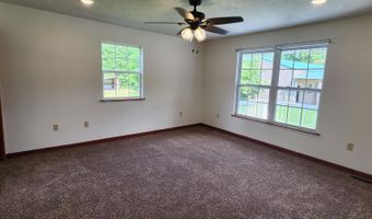 17529 St Highway U, Ava, MO 65608
