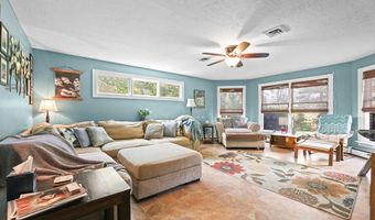 705 Overlook Dr, Alliance, OH 44601