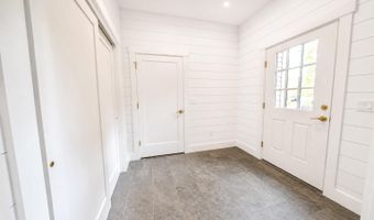 5 Whitetail St, Belfast, ME 04915