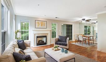 6604 NETTIES Ln 1204, Alexandria, VA 22315