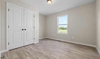 419 Beavertail Rd, Ash Grove, MO 65604
