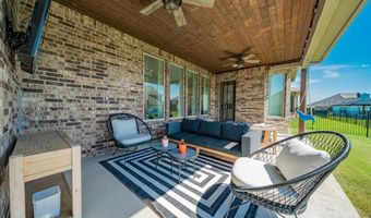 2419 Resort Dr, Heath, TX 75126