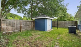 27 Chantilly Ter, Bay St. Louis, MS 39520