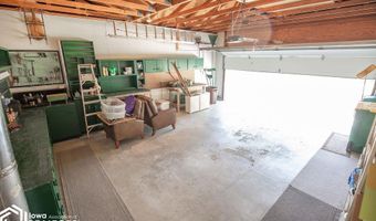 1302 E Linden St, Algona, IA 50511