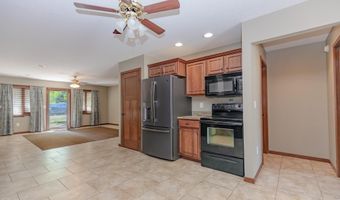 342 Benit Dr #4, Arnolds Park, IA 51331