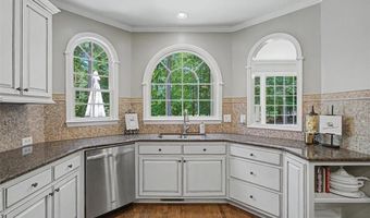 31 Rocky Brook Ct, Acworth, GA 30101