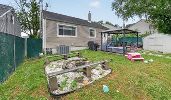 345 Woodruff Ave, Avenel, NJ 07001