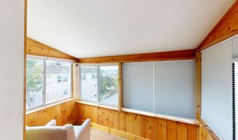 197 S Winooski Ave 4, Burlington, VT 05401