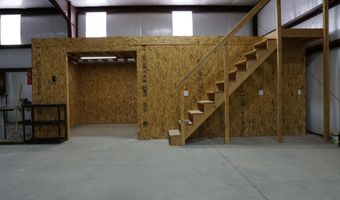 825 E Cannonball Dr, Big Water, UT 84741