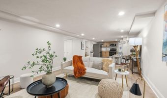 4006 N GLEBE Rd, Arlington, VA 22207