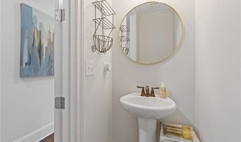 7580 Glisten, Atlanta, GA 30328
