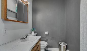 940 Hamlet Dr N, Avon, MN 56310