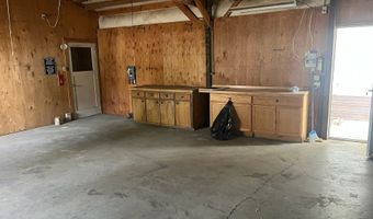 355 W WASHINGTON St, Athena, OR 97813