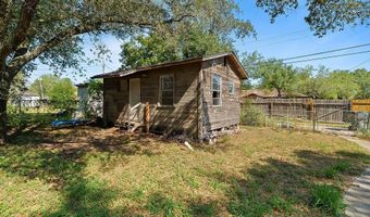 1917 Agarito Ave, Alice, TX 78332