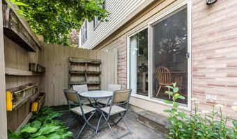 3027 Forest Creek Ct, Ann Arbor, MI 48108