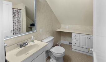 900 Danforth St, Alton, IL 62002